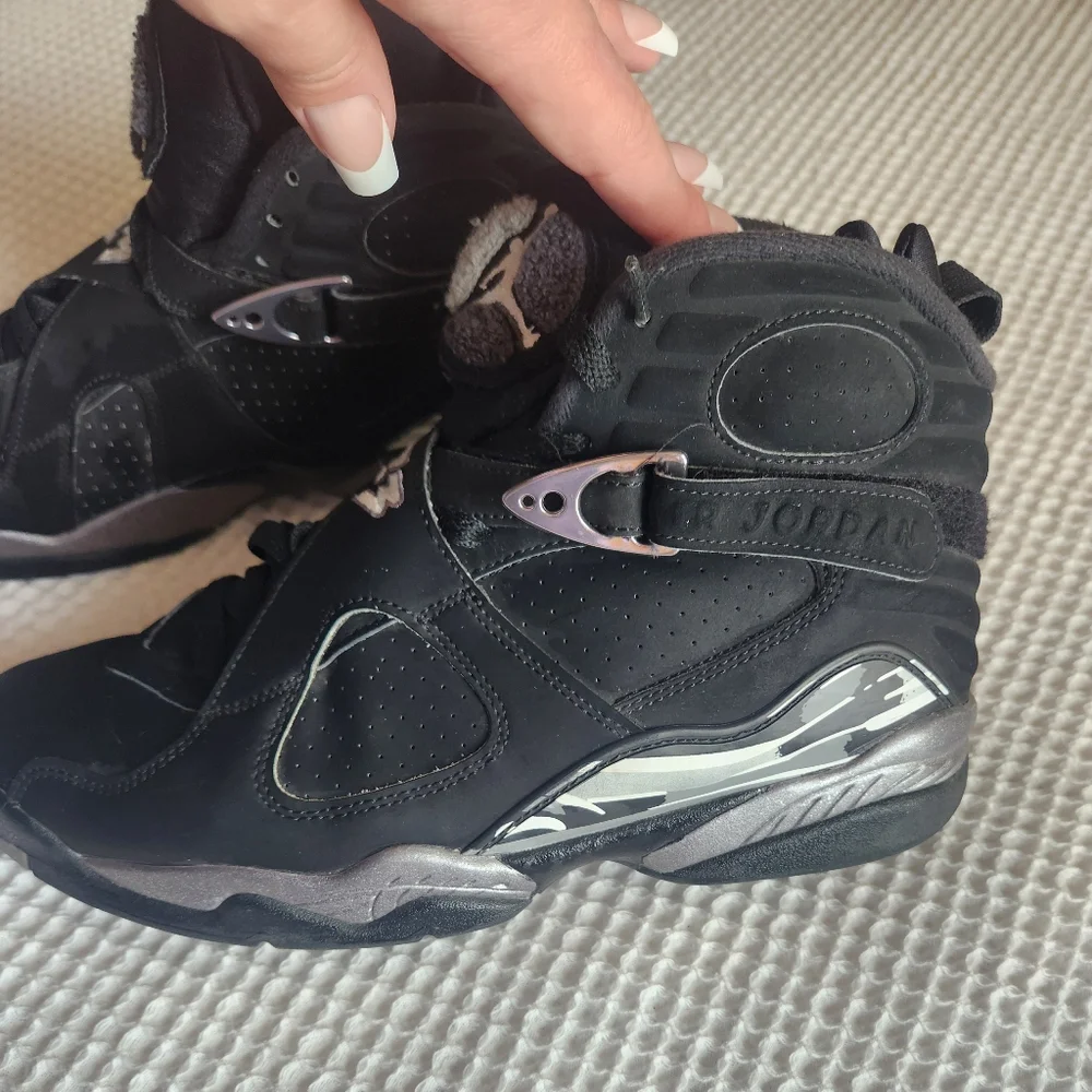 Jordan 8 Retro Chrome - Picture 3 of 10